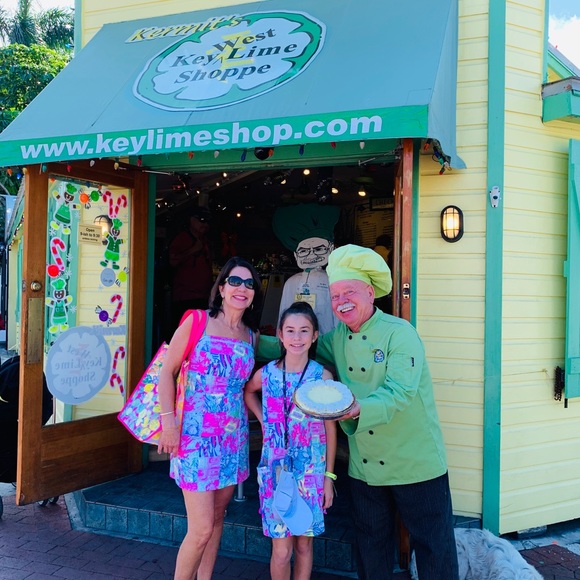 Meet your Posher, Doreen - Picture 3 of 3